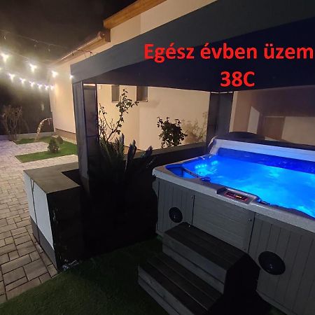 Emmabella Apartmanok Eger Extérieur photo