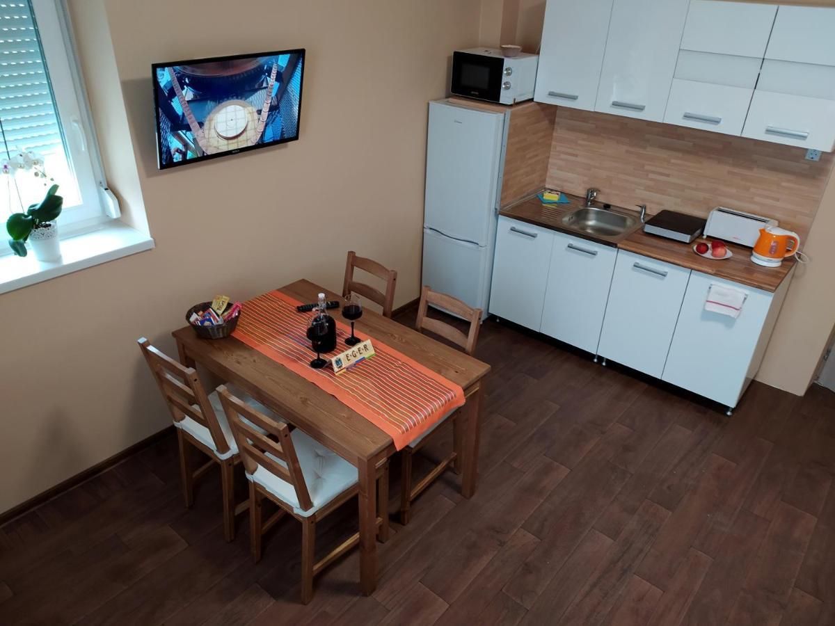 Emmabella Apartmanok Eger Extérieur photo