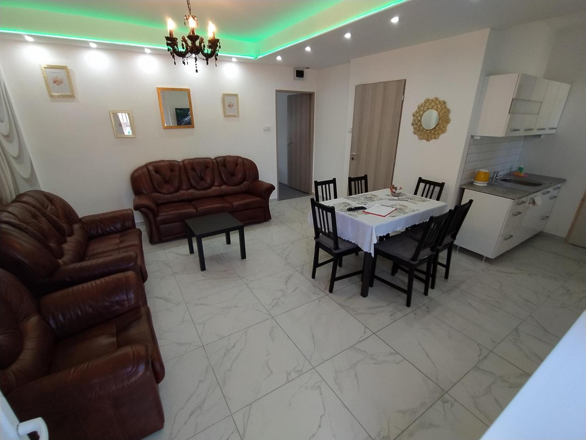 Emmabella Apartmanok Eger Chambre photo